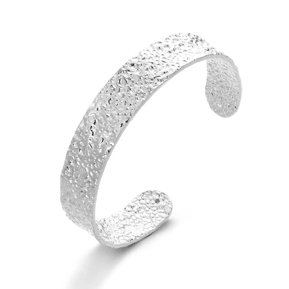 LuxeCurve Bangle