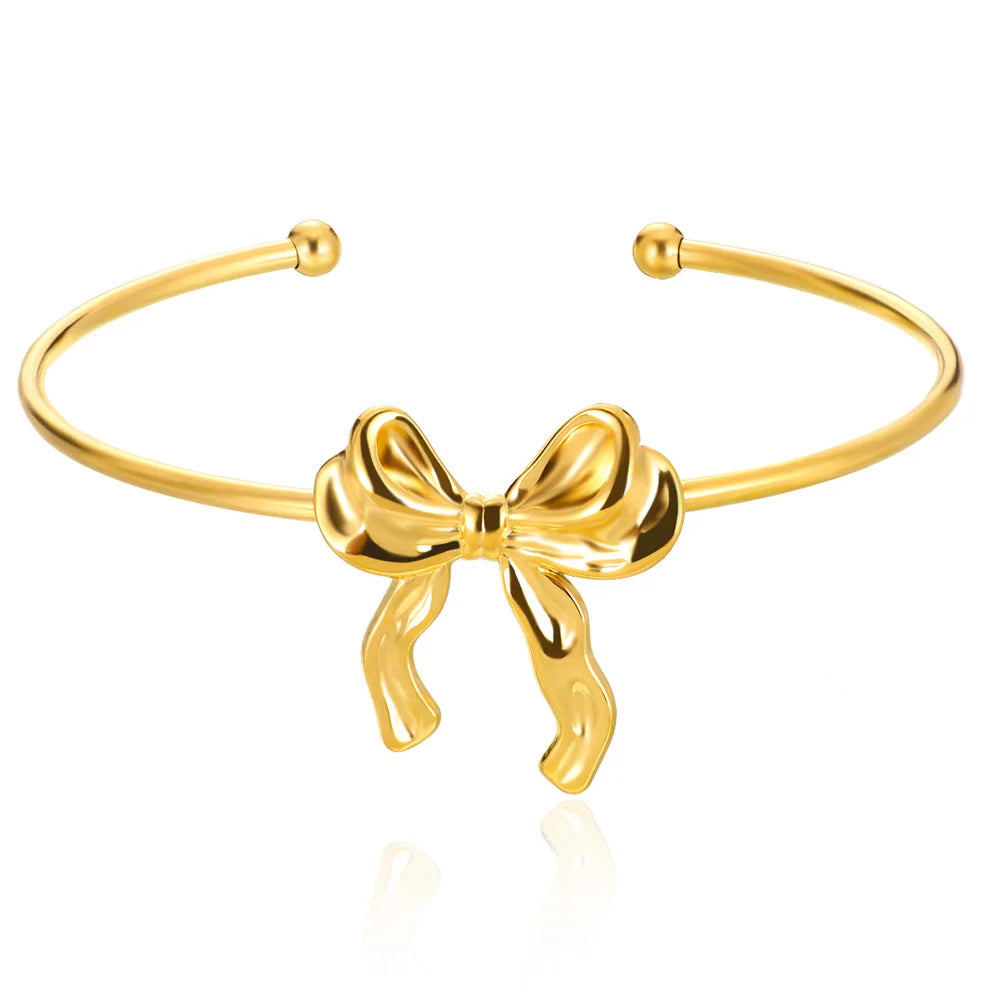 LuxeCurve Bangle